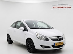 Opel Corsa - 1.4-16V White Edition 159.000km Navigatie Airco