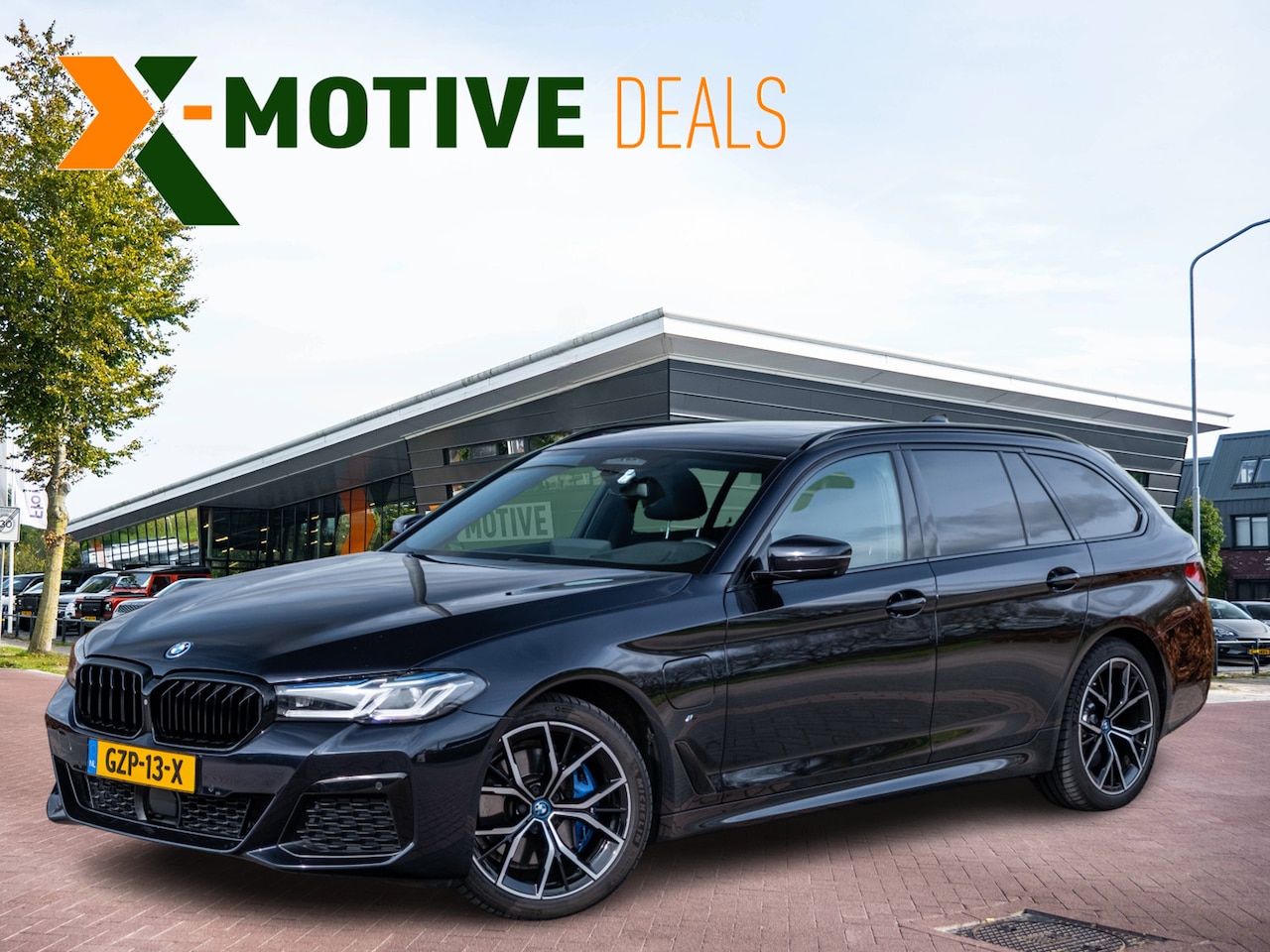 BMW 5-serie Touring - 530e xDrive Business Edition Plus | Alle opties | HUD | M-Sportpakket | Laserlicht | Pano - AutoWereld.nl
