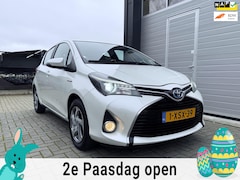 Toyota Yaris - 1.5 Hybrid Lease Navigatie - Achteruitrijcamera - Cruise Control - Xenon - Climate Control