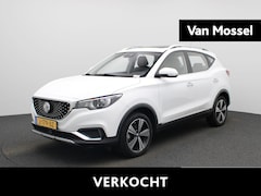 MG ZS - EV Luxury 45 kWh | 1e-Eigenaar | Leder | Navi | Panoramadak | Apple CarPlay | Camera | Ada