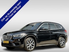 BMW X1 - sDrive16d CORPORATE ESSENTIAL LEDER NAVI AIRCO PARK-ASSIST 19 INCH-M.VELGEN LED PDC