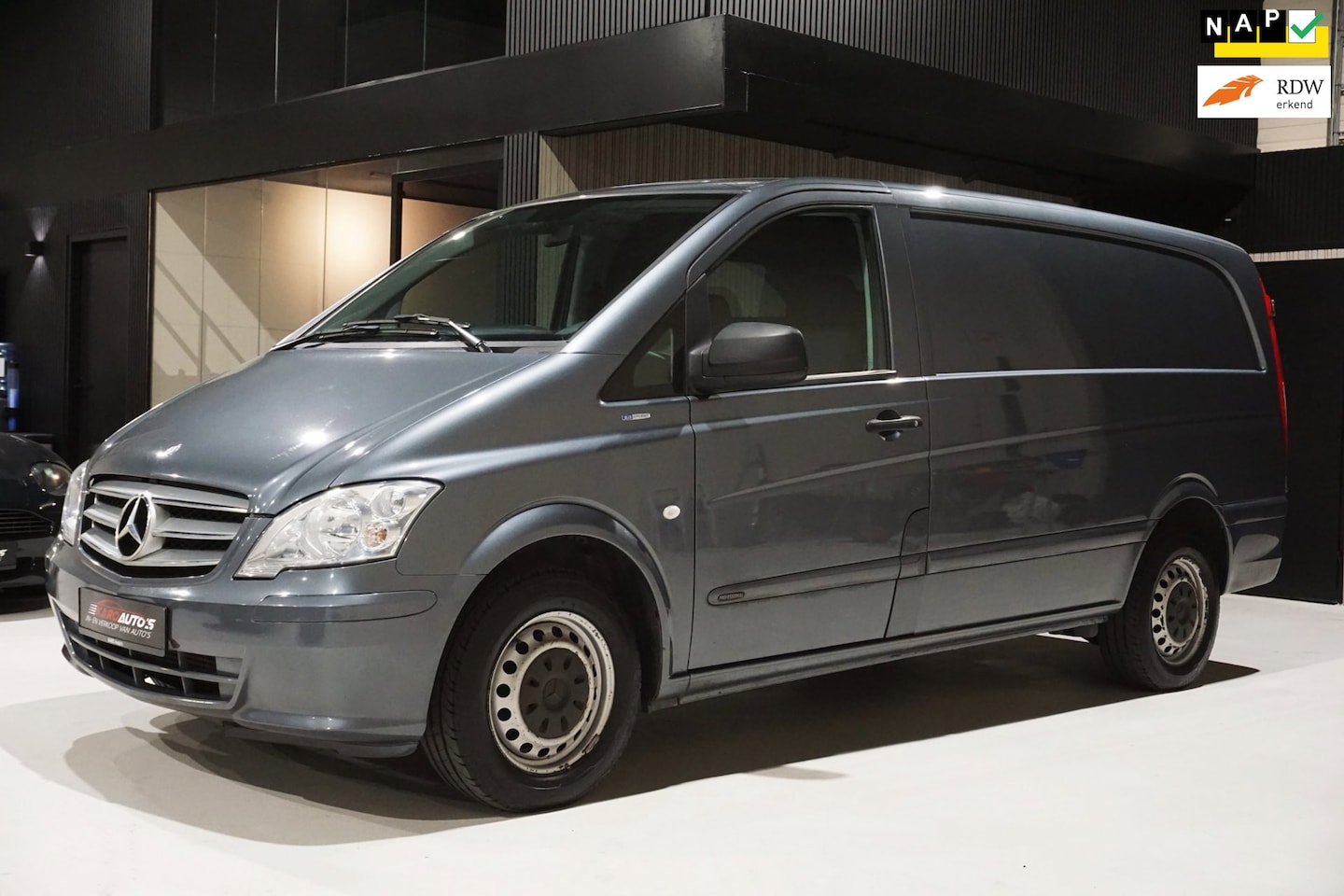 Mercedes-Benz Vito - 113 CDI 320 Lang AUT Airco Cruise Elek Rm - AutoWereld.nl