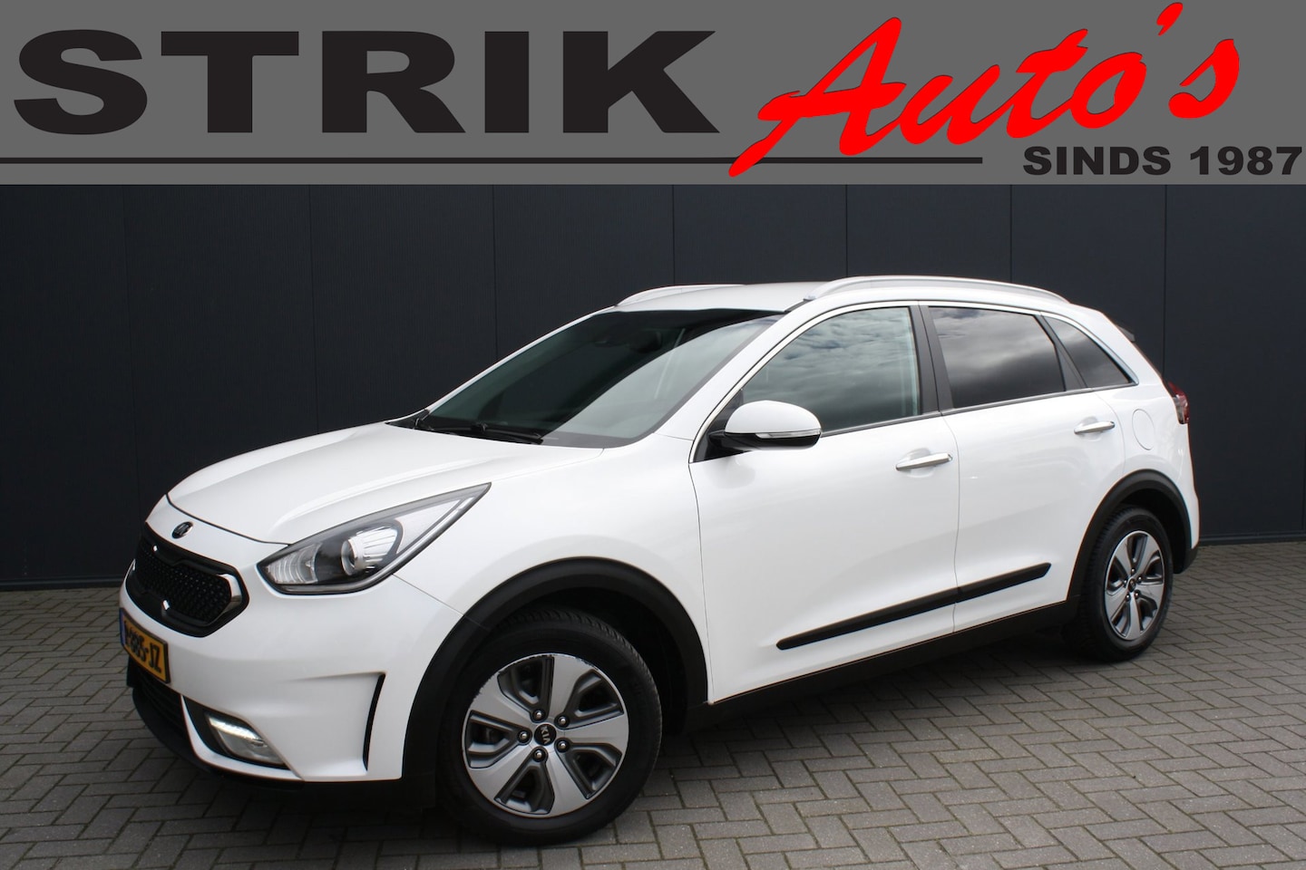 Kia Niro - 1.6 GDi Hybrid DynamicLine - NAVIGATIE - CAMERA - LED - PDC - APPLE CARPLAY - AutoWereld.nl