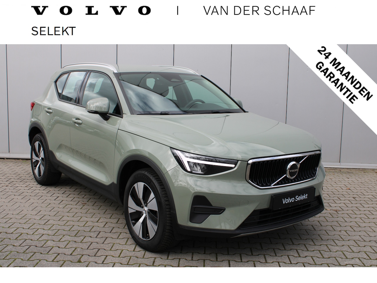 Volvo XC40 - B3 Core | Lederen bekleding | Stoel verwarming | All Season banden - AutoWereld.nl