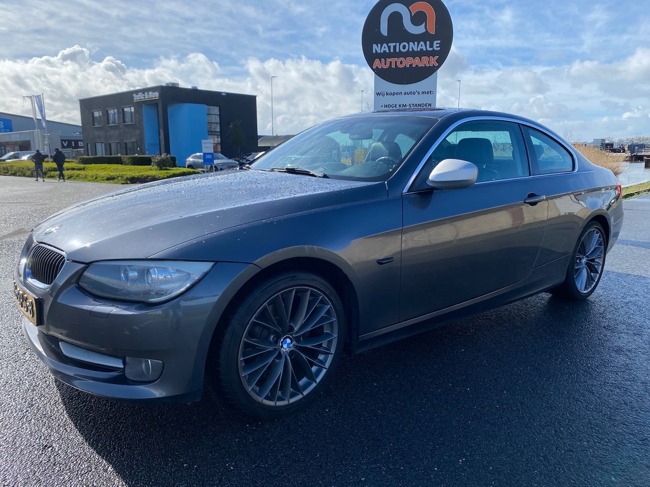 BMW 3-serie Coupé - 2011 * 320i Corporate Lease Mineralgrey Edition * APK * TOP AUTO !! - AutoWereld.nl