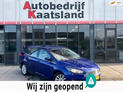 Ford Focus Wagon - 1.0 Titanium Edition - Navi - Cruise - Clima