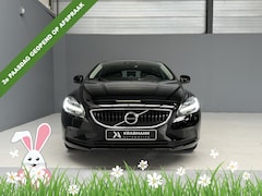 Volvo V40 - 2.0 T2 Momentum Trekhaak|Camera|LED|Navi|