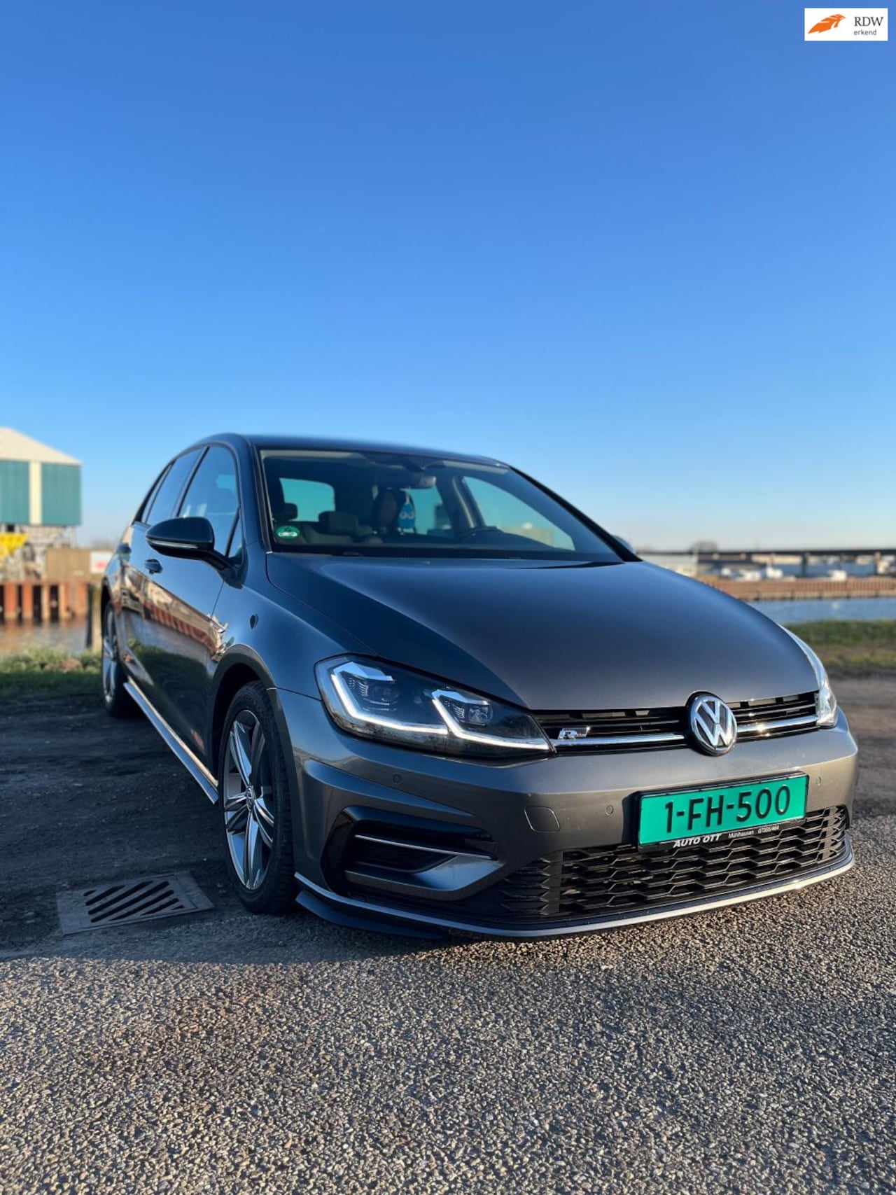 Volkswagen Golf - 1.5 TSI Highline Business R/ eerste eigenaar/zeer goed onderhouden - AutoWereld.nl