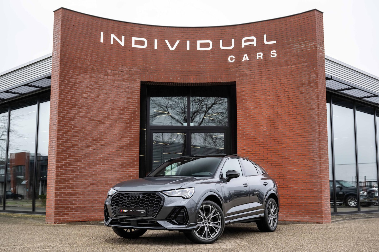 Audi Q3 Sportback - 45 TFSI e S-Line 245pk Origineel 1011km Uniek!!! - AutoWereld.nl
