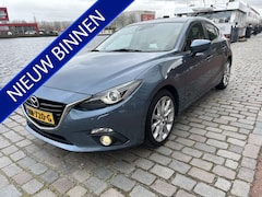 Mazda 3 - 3 2.0 GT-M navigatie leer airco/ecc apk