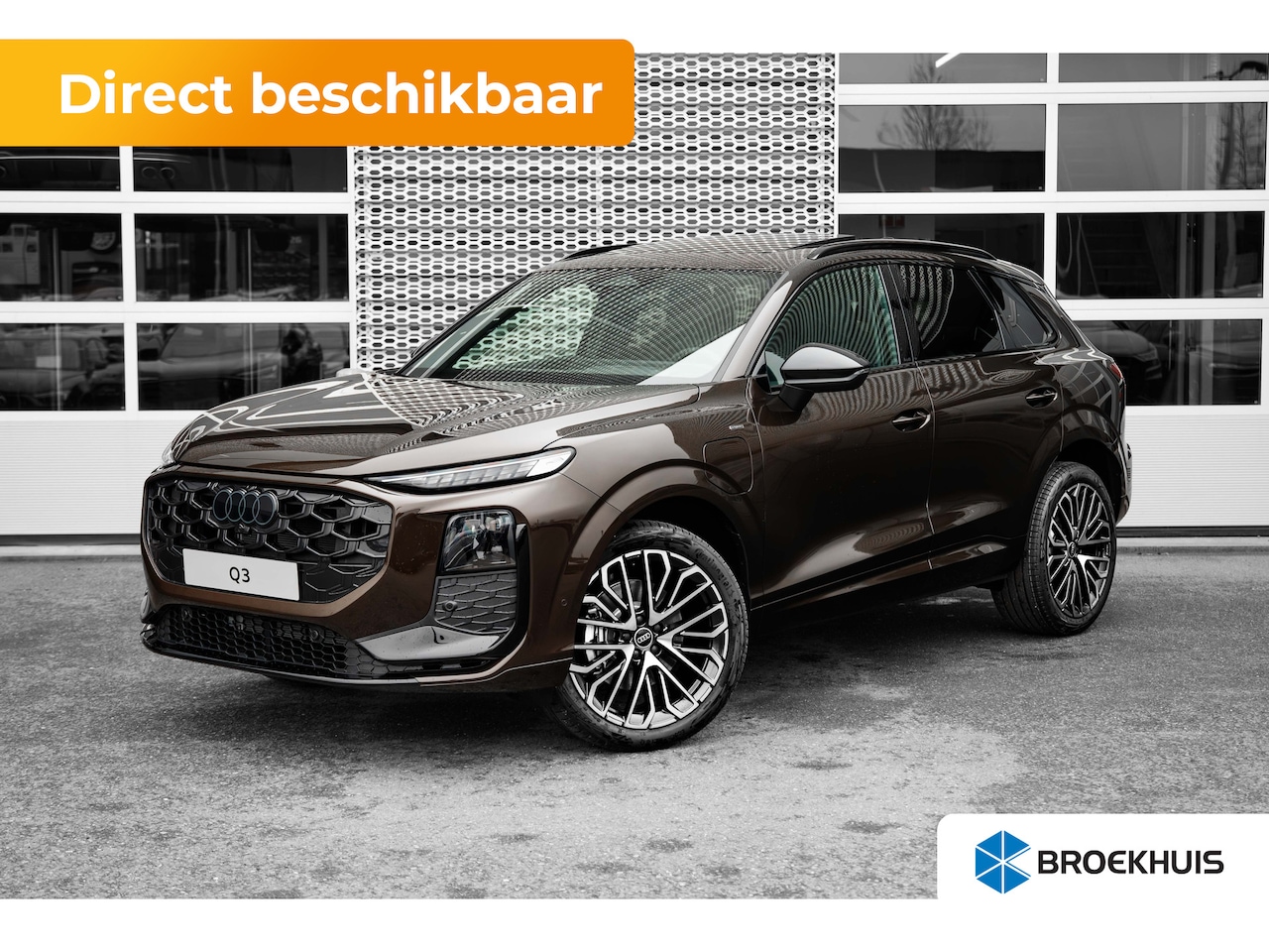 Audi Q3 - S edition | Adaptive cruise control | Audi sound system | Cruise control - AutoWereld.nl