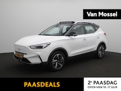 MG ZS - EV Standard Range Luxury 50 kWh | Panoramadak | Camera | Zwart Dak | Trekhaak | Carplay |