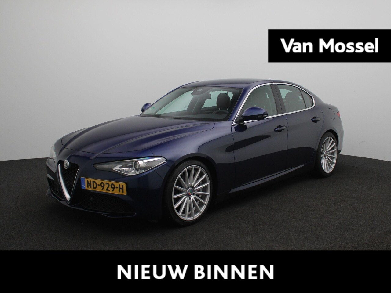 Alfa Romeo Giulia - 2.0T 200pk Aut. Super | Leder | Navigatie | Parkeersensoren | Sport pack - AutoWereld.nl