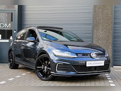Volkswagen Golf - 1.4 TSI DSG GTE Panorama dak | Full LED matrix | Keyless | 19" Pretoria | Vol in de opties