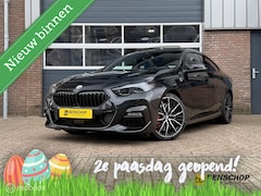 BMW 2-serie Gran Coupé - 220i M Sport Panodak Kuipstoelen Harman Kardon Virtaul Navi Carplay Camera