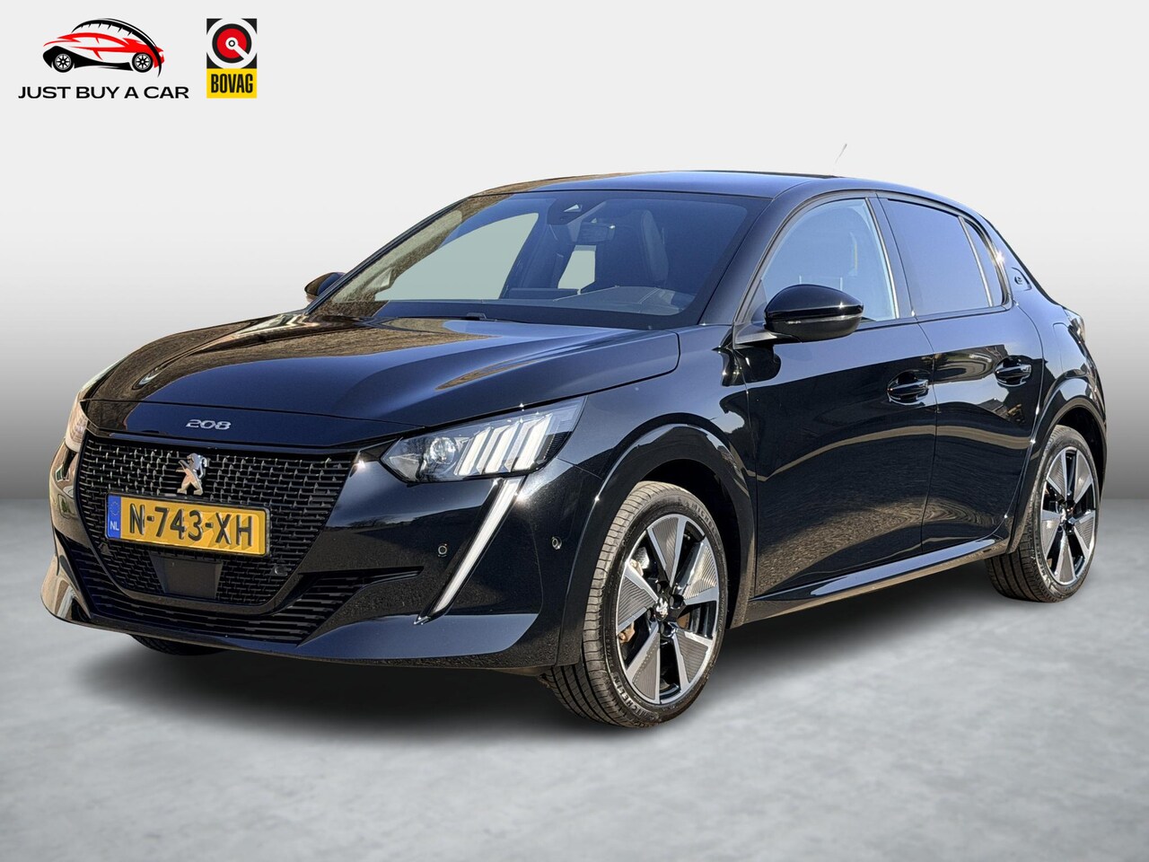 Peugeot e-208 - EV GT Pack 50 kWh SoH 92,7% / Panoramdak / Warmtepomp / 3 Fase / Adaptive cruise / camera - AutoWereld.nl