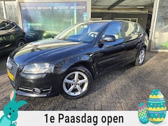 Audi A3 Sportback - 1.6 Attraction | NIEUWE APK | AUTOMAAT | 12MND GARANTIE | AIRCO | LEDER |