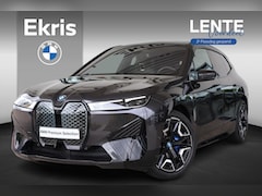 BMW iX - M60 High Executive 112 kWh | Bowers & Wilkins | M Aerodynamica | Head-up Display | Voorsto