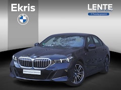 BMW 5-serie - Sedan 530e M Sportpakket | Comfort Pack | Driving Assistant Professional | Harman-Kardon s