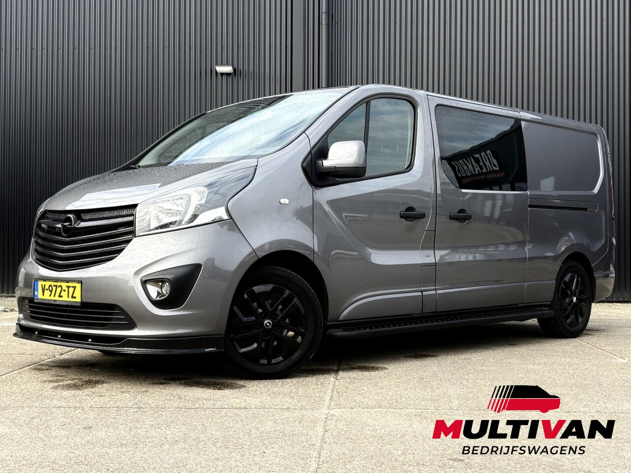 Opel Vivaro - 1.6 CDTI 125pk L2H1 DC SPORT MARGE |  2x schuifdeur | Keyless | Camera | Velgen | Dubbel c - AutoWereld.nl
