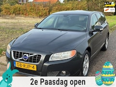Volvo V70 - 1.6 T4 Momentum Automaat ECC Audio/CD Navigatie LMV 17" Leder ABS ESP Cruisecontrol PDC AS