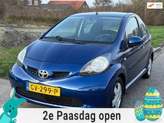 Toyota Aygo - 1.0-12V 3-Drs Airco Audio/Apple Carplay Electric pakket LMV 14"Toerenteller Colorpakket De