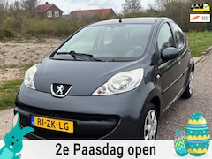 Peugeot 107 - 1.0-12V XS 5-Drs Airco Electric pakket Audio/CD ABS Colorpakket ABS EBD Getint glas Dealer