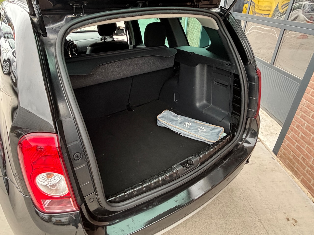 Dacia Duster - 1.6 Lauréate 2wd Org-NL auto. Airco. Hoge zit.