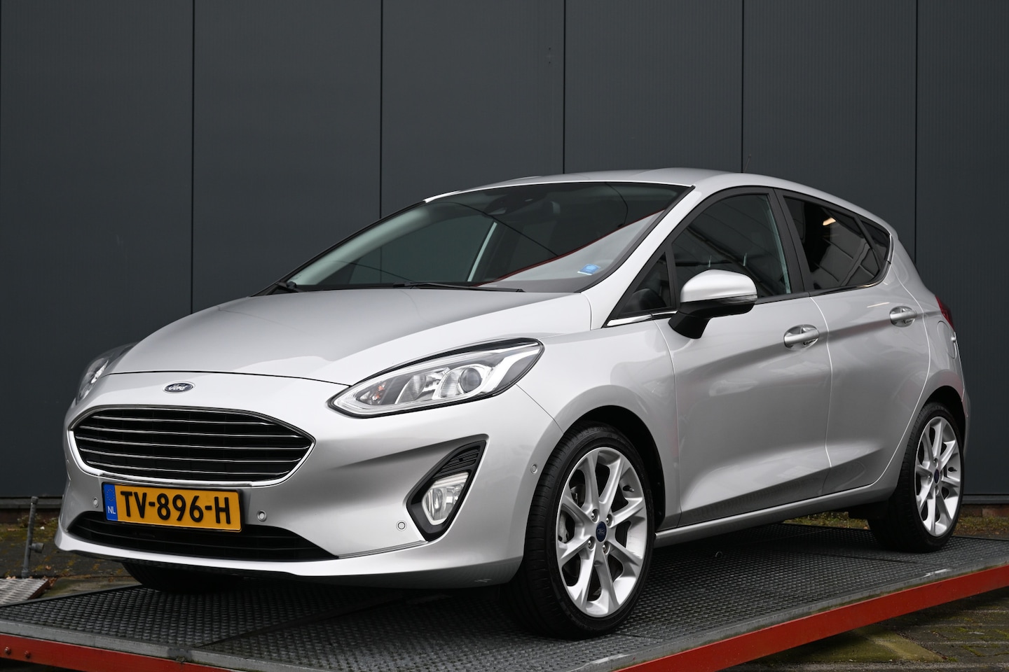 Ford Fiesta - 1.0 EcoBoost Vignale trekhaak - AutoWereld.nl