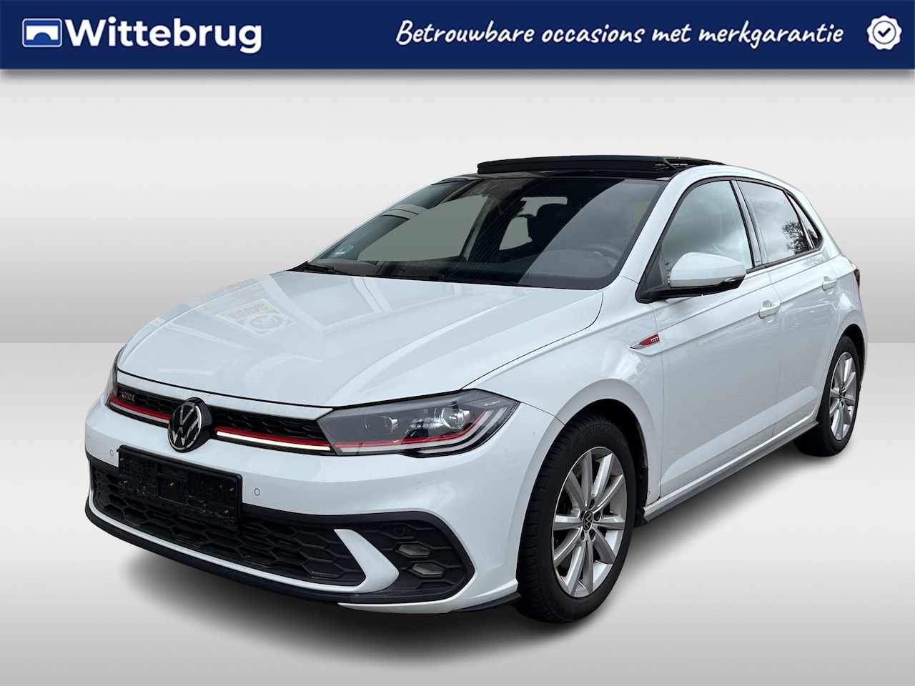 Volkswagen Polo - 2.0 TSI GTI / AUTOMAAT/ PANO/ 207 PK/ CAMERA/ PARK. SENSOREN/ IQ. LIGHT/ DIGITAL DASHBOARD - AutoWereld.nl