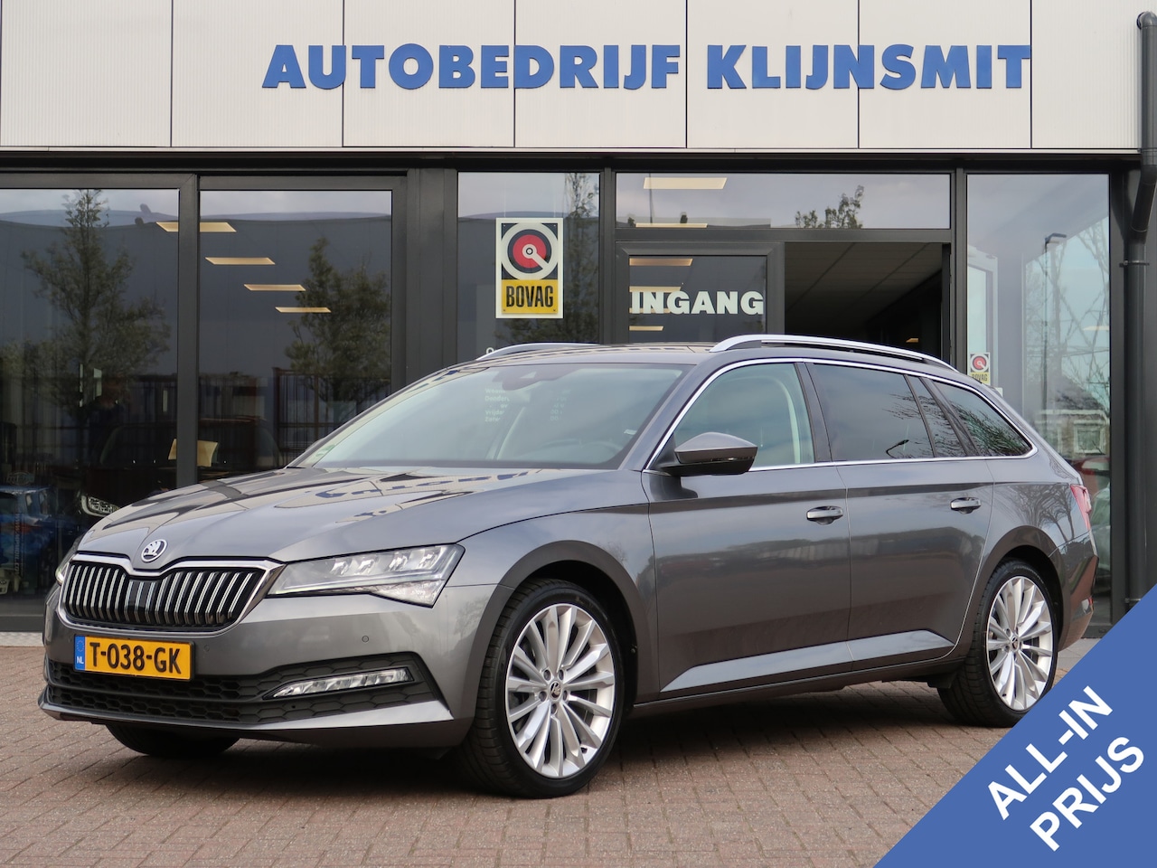 Skoda Superb Combi - 1.5 TSI 150pk DSG Business Edition | trekhaak | 19 inch | pdc - AutoWereld.nl