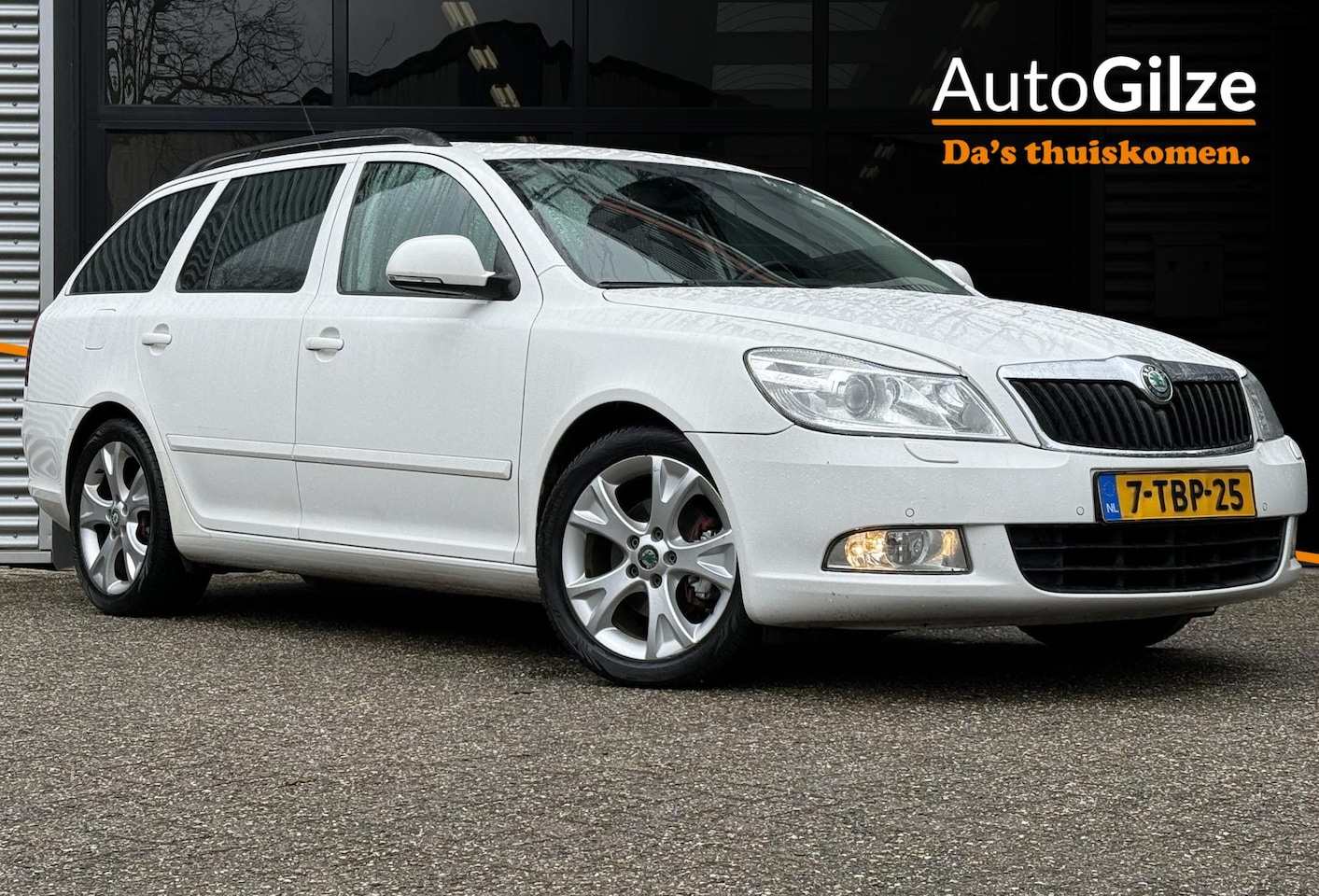 Skoda Octavia Combi - 1.8 TSI Elegance Business Line Open Dak. Stoelverwarming. Trekhaak. - AutoWereld.nl