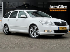 Skoda Octavia Combi - 1.8 TSI Elegance Business Line Open Dak. Stoelverwarming. Trekhaak