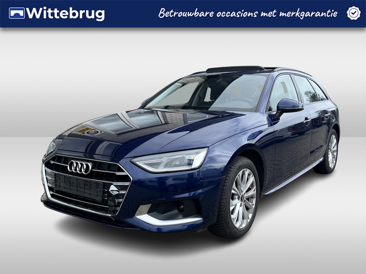 Audi A4 Avant - 35 TFSI Advanced Edition / AUTOMAAT/ PANO/ PARK. SENSOREN/ ELEK. ACHTERKLEP/ CRUISE/ LED/ - AutoWereld.nl