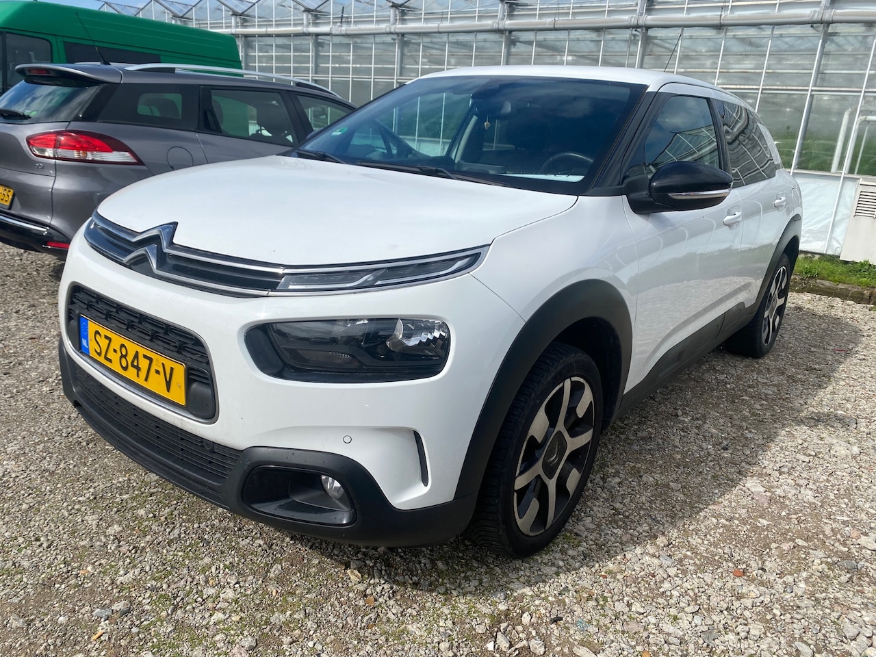 Citroën C4 Cactus - 2018 * 1.2 PureTech Shine * EURO 6 * MOTOR PROBLEM !! - AutoWereld.nl