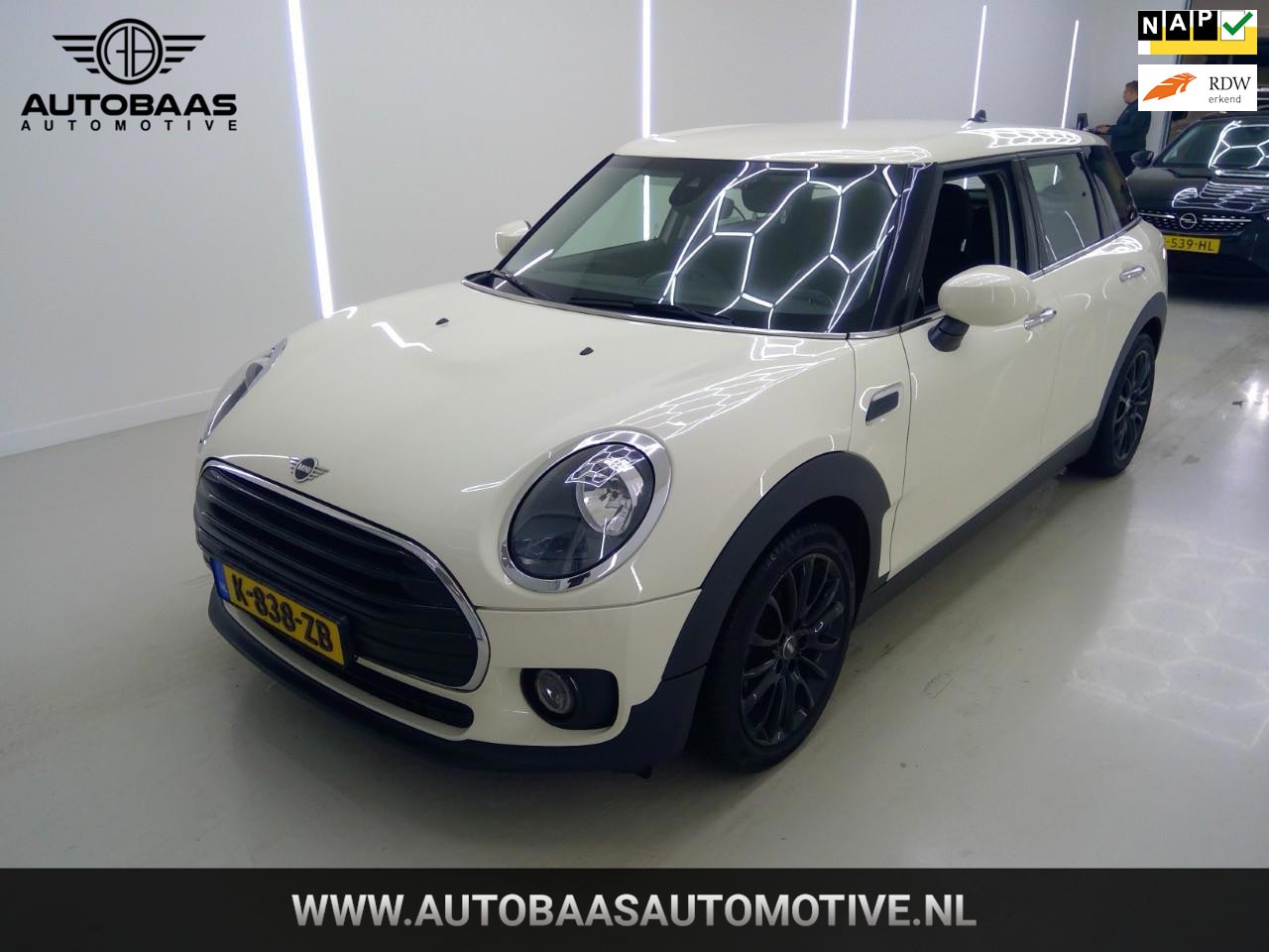 MINI Clubman - 1.5 Business Edition AUTOMAAT+NL-AUTO+NAP+1EIG+NAVI+CLIMATE CONTROL+PARKEERSENSOREN+CRUISE - AutoWereld.nl