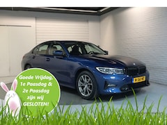 BMW 3-serie - 318i Automaat | Carplay | LED | DAB+ | Sportstoel | RIJKLAAR