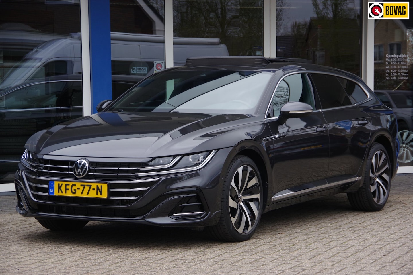 Volkswagen Arteon Shooting Brake - 1.4 TSI eHybrid R-line SOH 97% Panoramadak Camera Carplay Trekhaak - AutoWereld.nl
