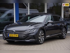 Volkswagen Arteon Shooting Brake - 1.4 TSI eHybrid R-line SOH 97% Panoramadak Camera Carplay Trekhaak