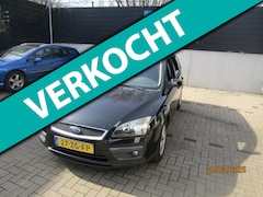 Ford Focus Wagon - 1.6-16V Futura +Airco +Nieuwe Apk