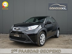 Toyota Aygo X - 1.0-l-VVT-i Business Dealeronderh. / Smartphone Integratie / DAB radio / Achteruitrijcamer