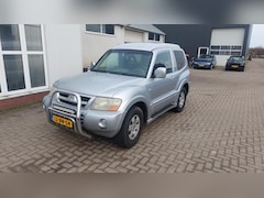 Mitsubishi Pajero - 3.2 DI GLS HRLS AUT 4WD