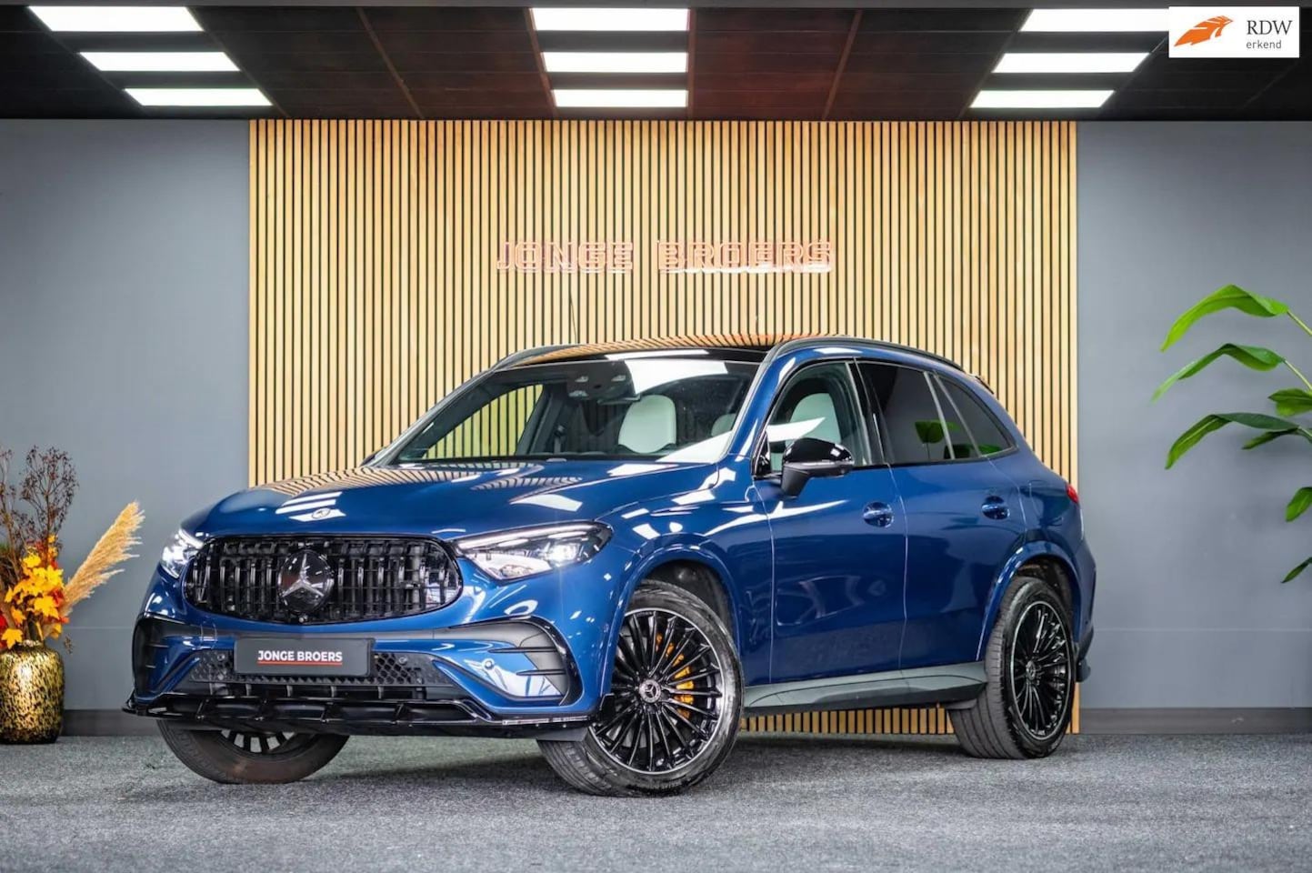 Mercedes-Benz GLC-klasse - 400e 4MATIC AMG Line |Pano|Burmester|HUD - AutoWereld.nl