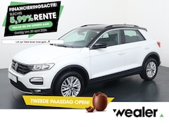 Volkswagen T-Roc - 1.0 TSI Style | 110 PK | Climate control | Navigatiesysteem | Adaptive cruise control |