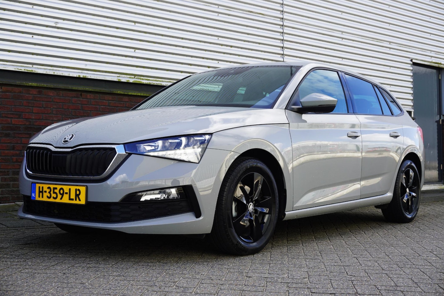 Skoda Scala - 1.5 TSI 150pk Sport Business/Virtual Cockpit/ Trekhaak wegklapbaar - AutoWereld.nl