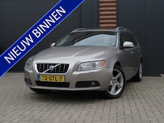 Volvo V70 - 2.0 Summum Airco Cr-Control Schuifdak Youngtimer