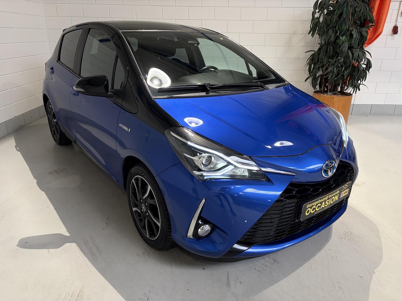 Toyota Yaris - 1.5 Hybrid 100pk 5D CVT Bi-Tone Camera. Carplay - AutoWereld.nl
