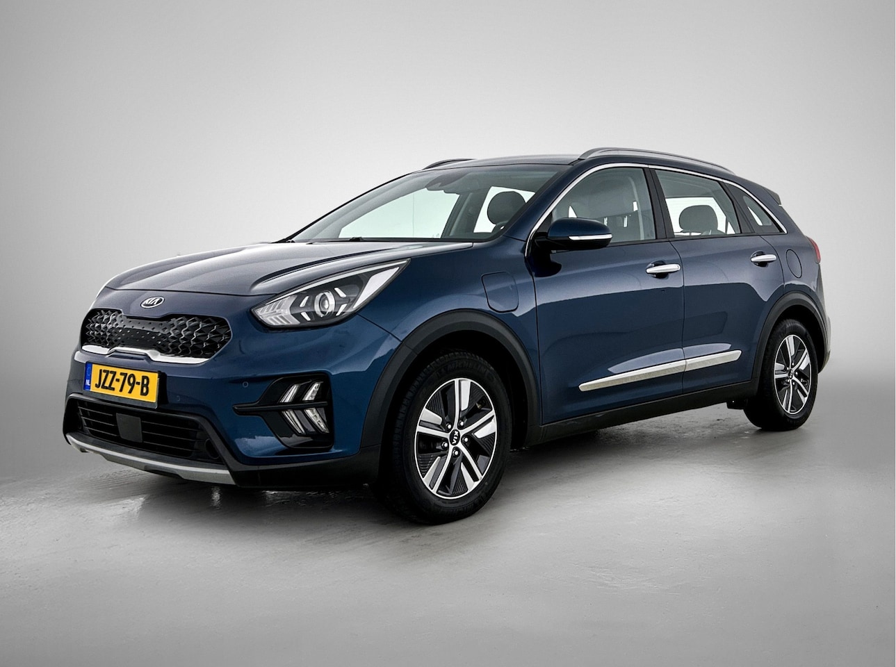 Kia Niro - 1.6 GDi PHEV DynamicPlusLine | Trekhaak | Automaat | Half-leder | - AutoWereld.nl