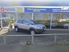 Hyundai Tucson - 2.0i Dynamic