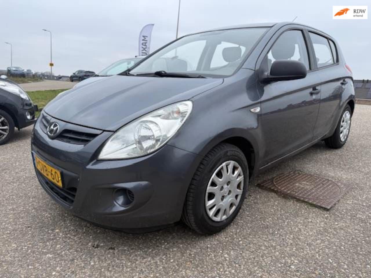 Hyundai i20 - 1.2i Business Edition Onderhouden Airco 1e Eig. APK 11-26 - AutoWereld.nl